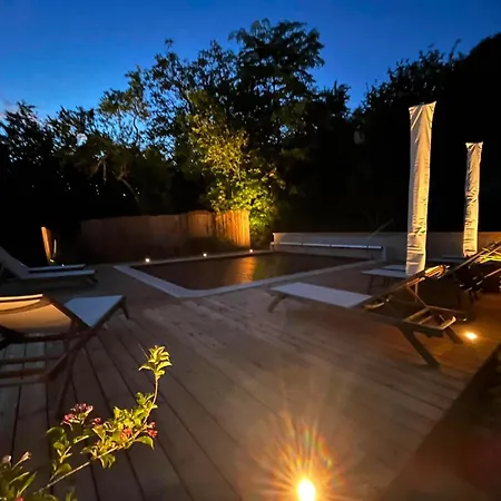 Le Petit Manoir Avec Piscine Privee *